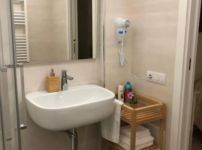 Il Bacio לינה וארוחת בוקר מודוניו